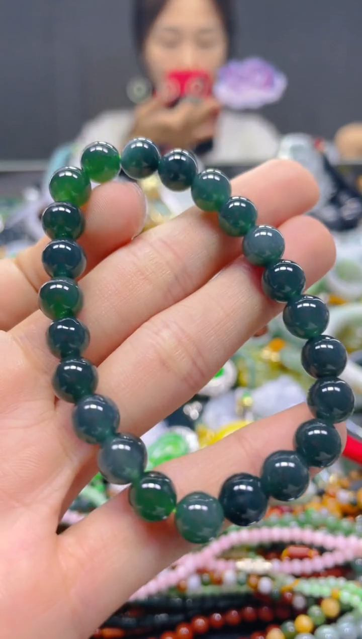 颈饰未镶嵌翡翠8MM/T/翡翠A货，一件也是批发价