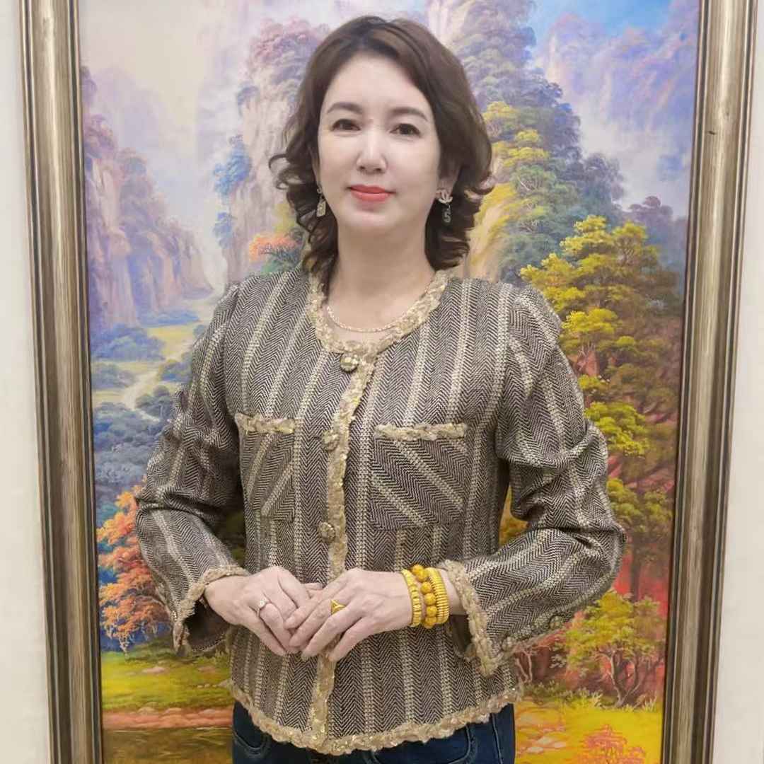 茹茹时装绿色条纹拼接小香风外套