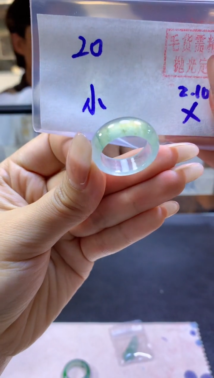 【闪购商品】定制翡翠未镶嵌戒圈#19800元-毛货需精细抛光