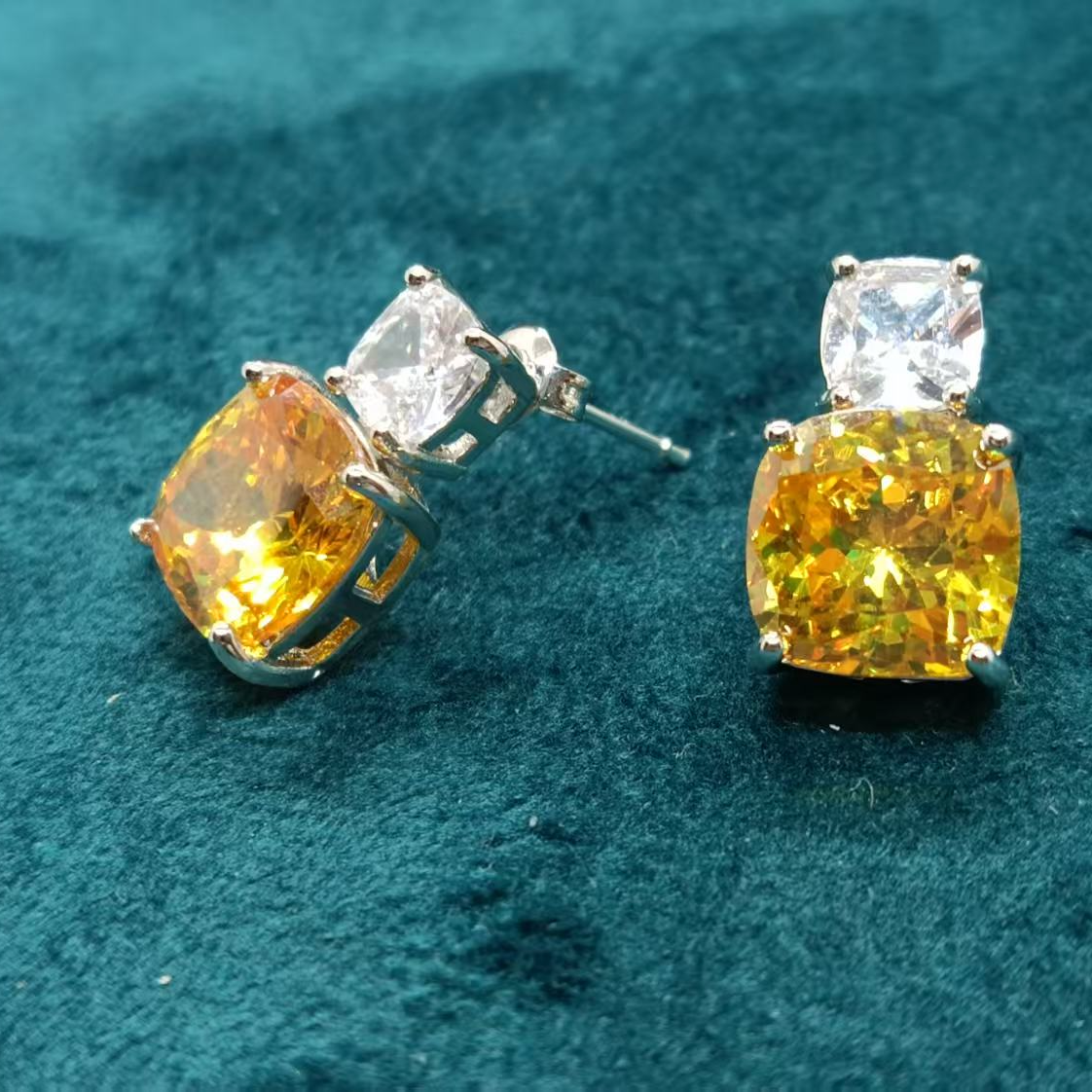 【南非库里南】NFKLN 高端奢华定制 黄色四爪耳钉 422