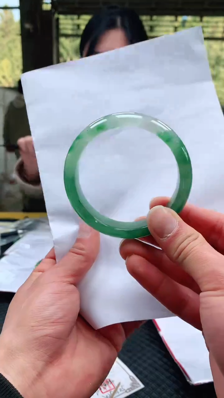 【闪购商品】石英质玉手镯未镶嵌冰飘花手镯