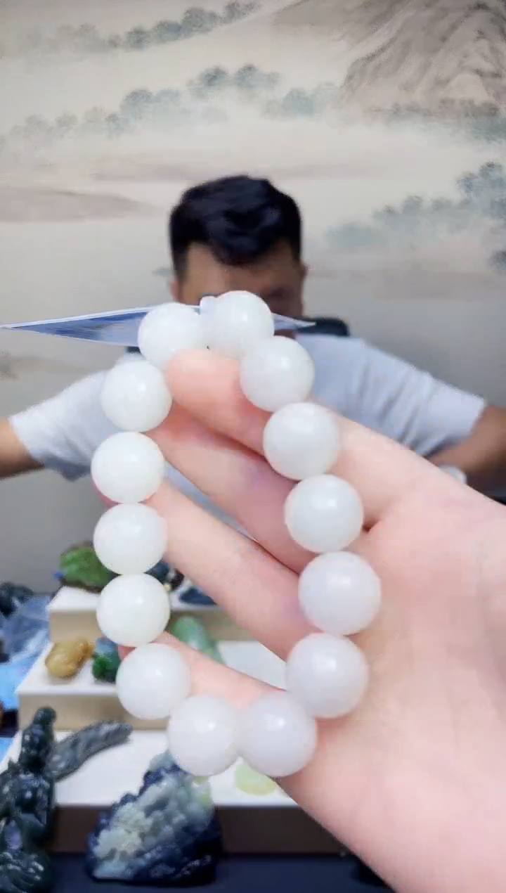 和田玉未镶嵌颈饰1