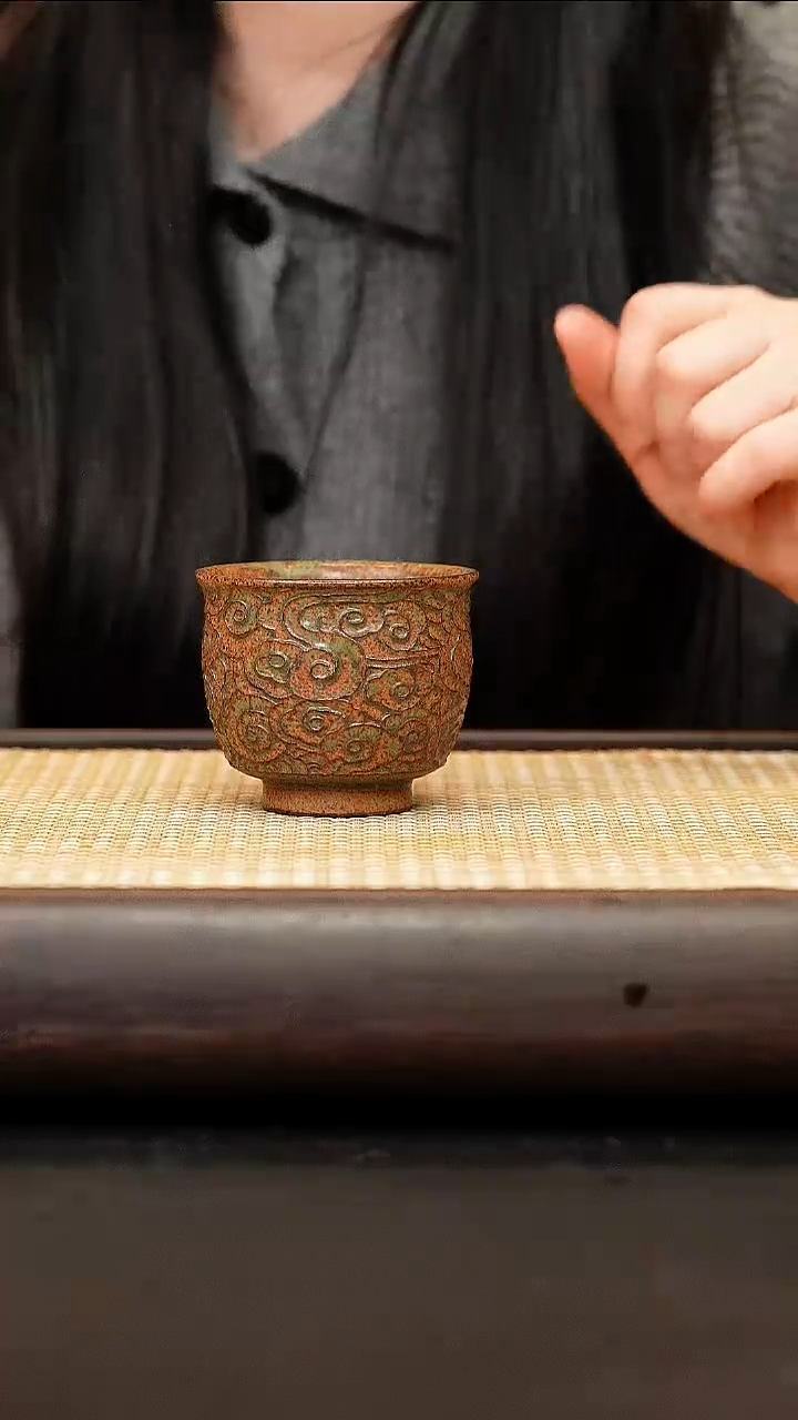 茶壶紫砂祥云浮雕杯 主人杯 柴烧 130cc