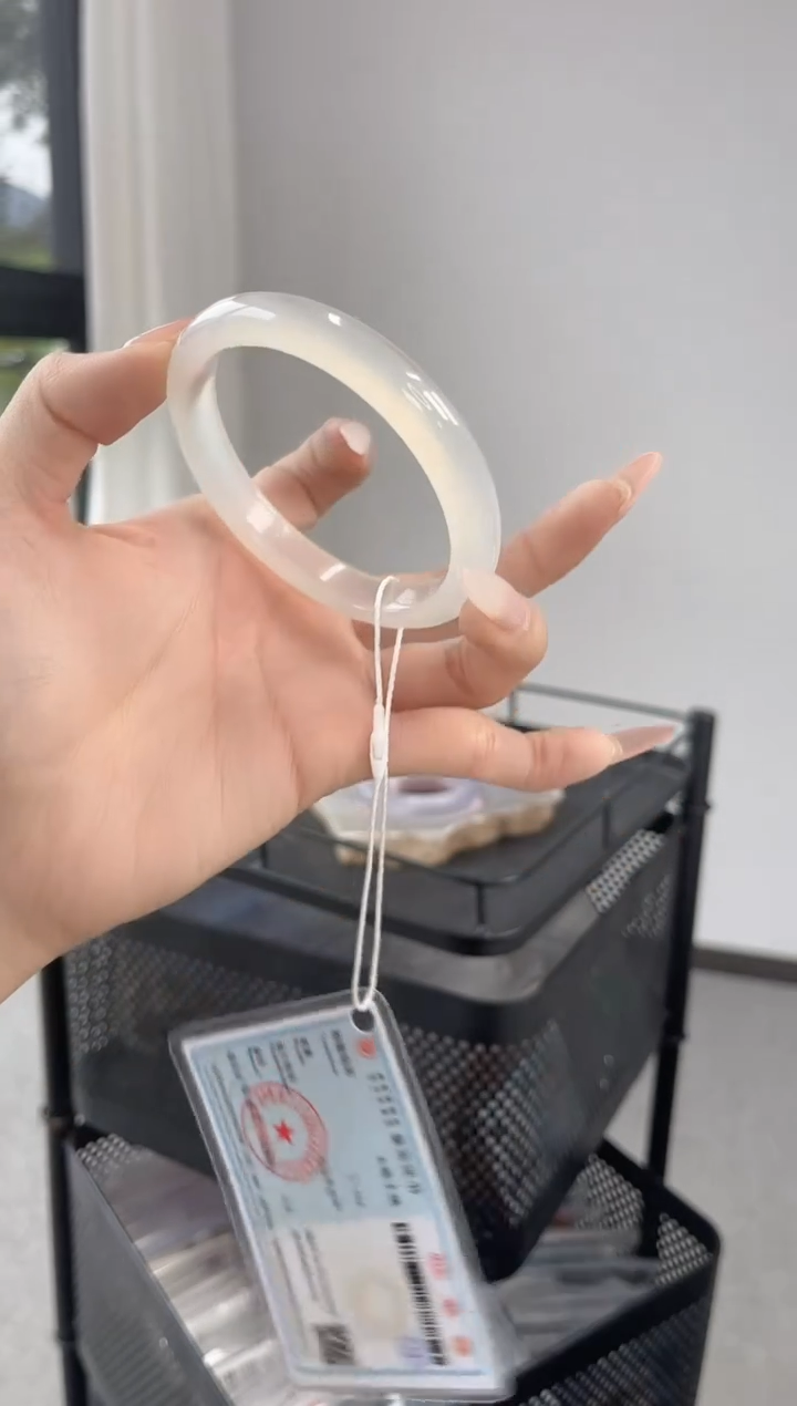 【闪购商品】玛瑙/玉髓手镯未镶嵌56-57圈