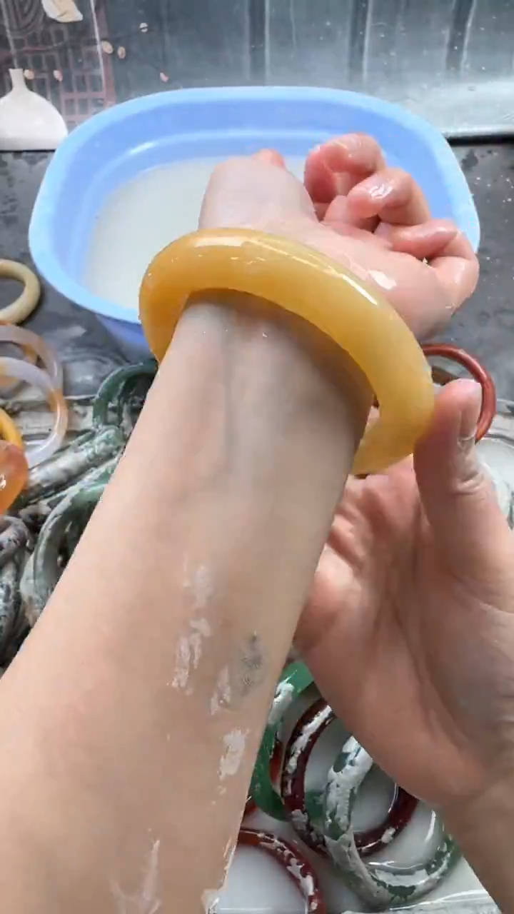 【闪购商品】石英质玉手镯未镶嵌93 65