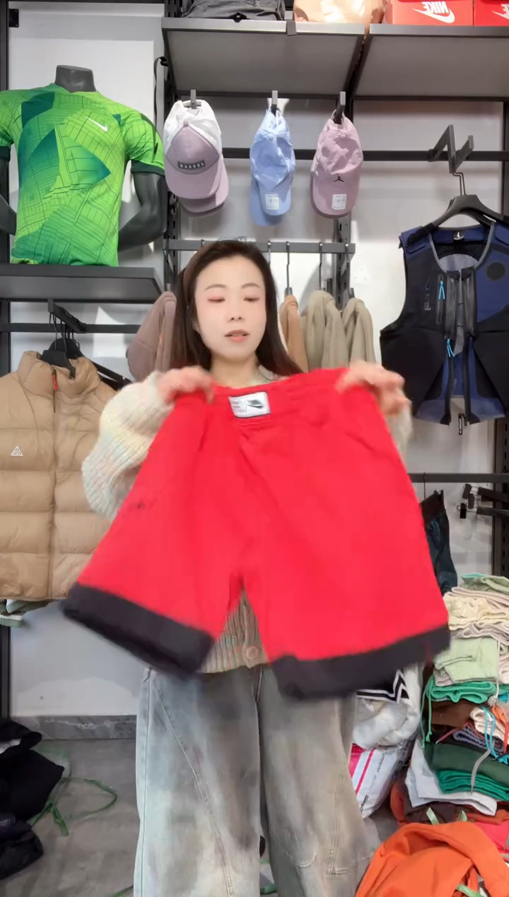 1310闪购编码  运动卫衣裤以直播间过款为准 尺码. 140