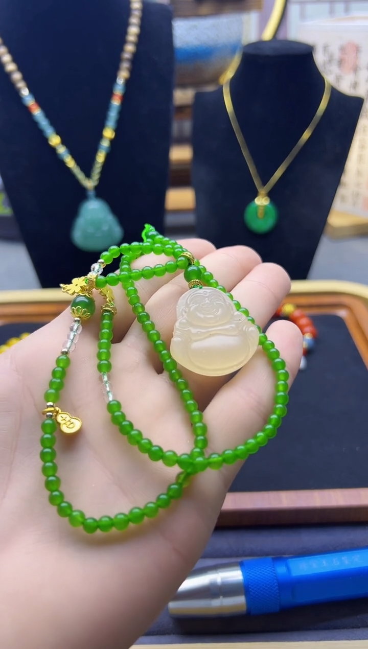 和田玉14K金镶嵌颈饰X881        