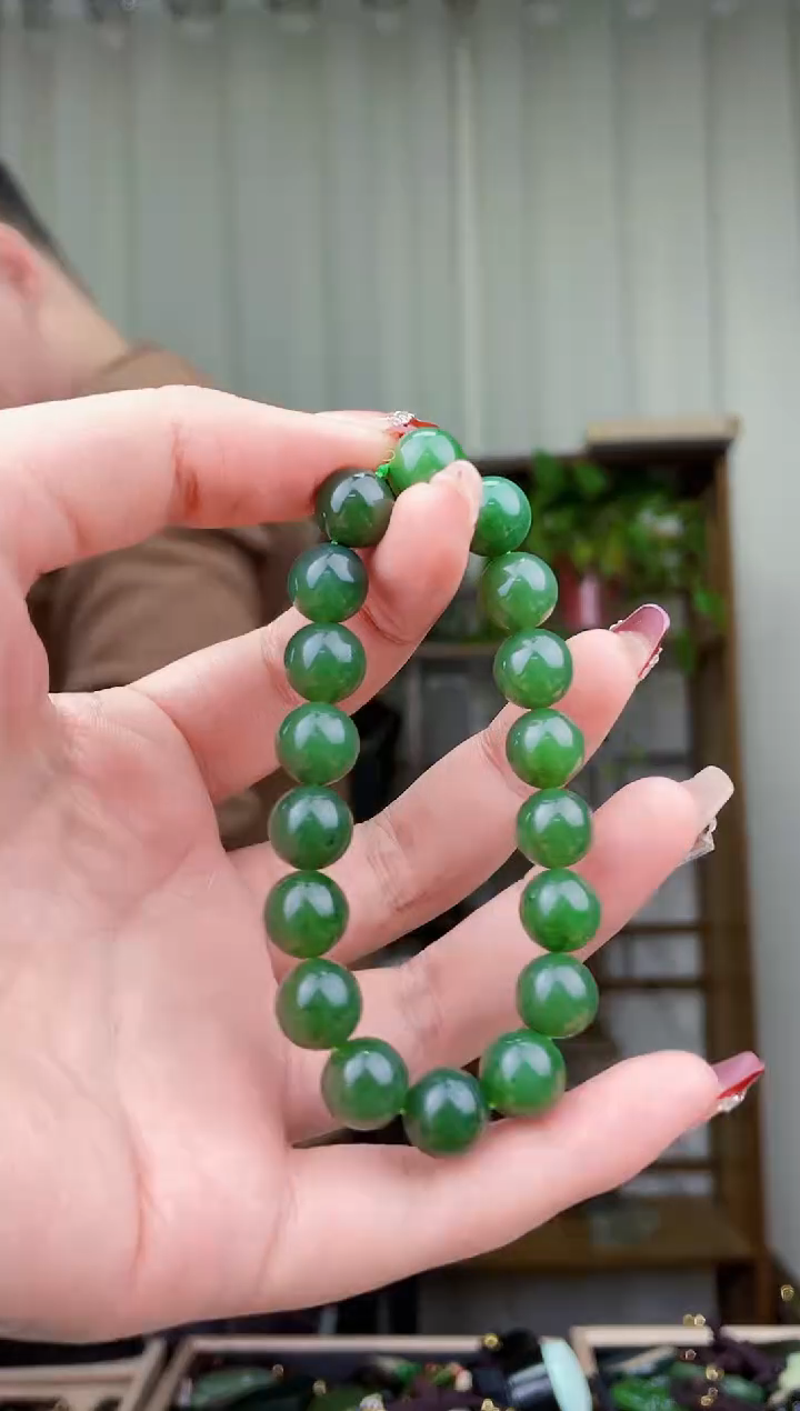 【闪购商品】和田玉挂件未镶嵌拍一发一，多样性发货