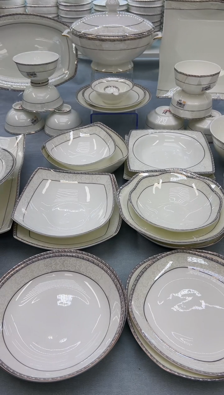 骨瓷 玲珑12方鱼2个