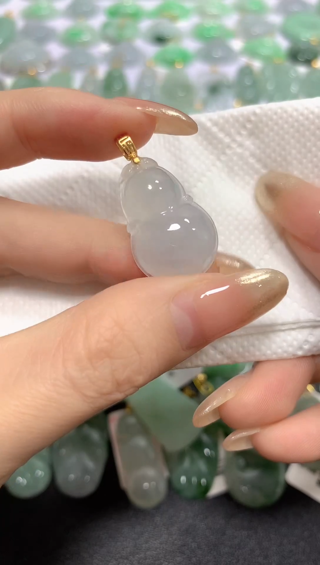 颈饰未镶嵌翡翠A货