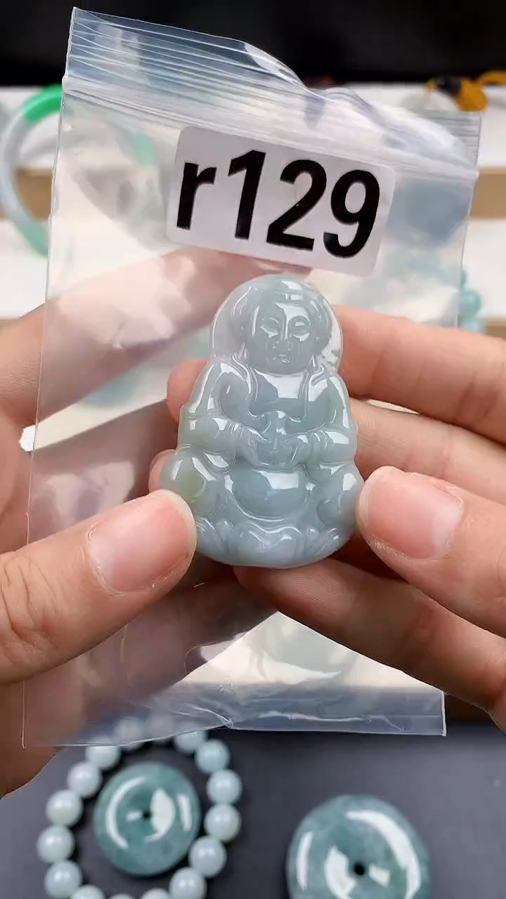 颈饰未镶嵌翡翠天然翡翠吊坠挂件