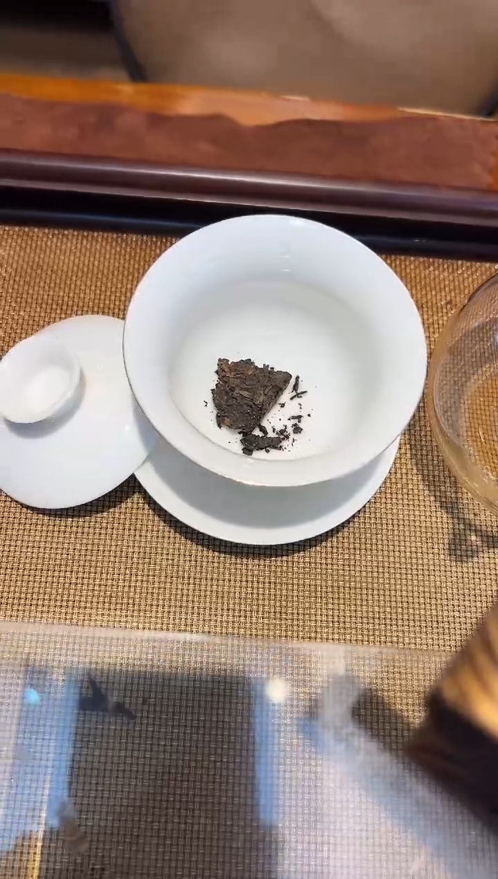 摆件失****工「一提」2017年大福【班章】200克砖 普洱熟茶