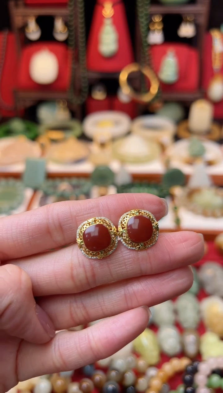 【闪购商品】南红玛瑙耳饰18K金镶嵌精品