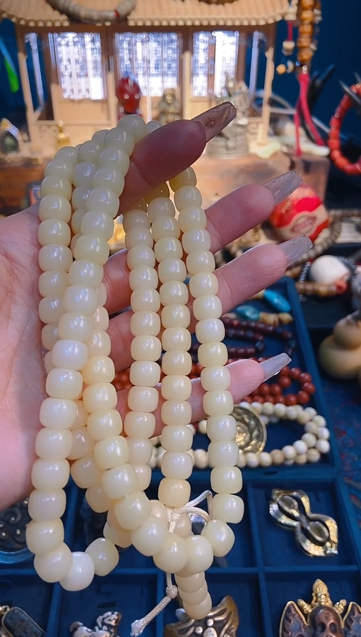 手串白玉菩提哈哈哈哈哈哈哈哈哈哈
