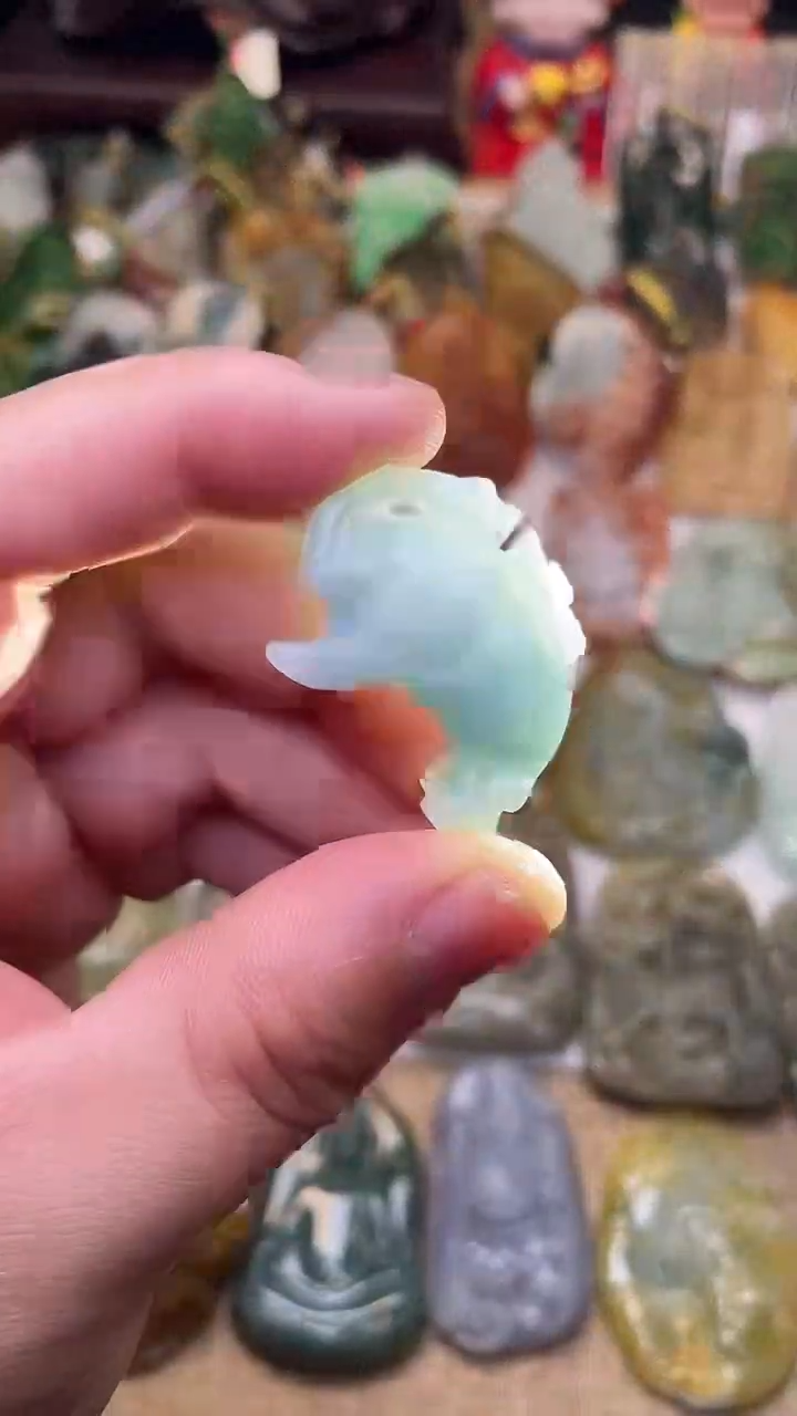 颈饰未镶嵌翡翠6