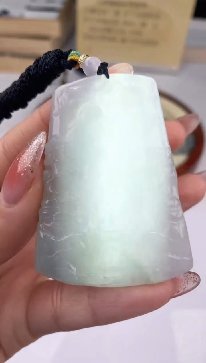 【闪购商品】翡翠吊坠(赠链)未镶嵌27977/静静聊翠静静聊翠