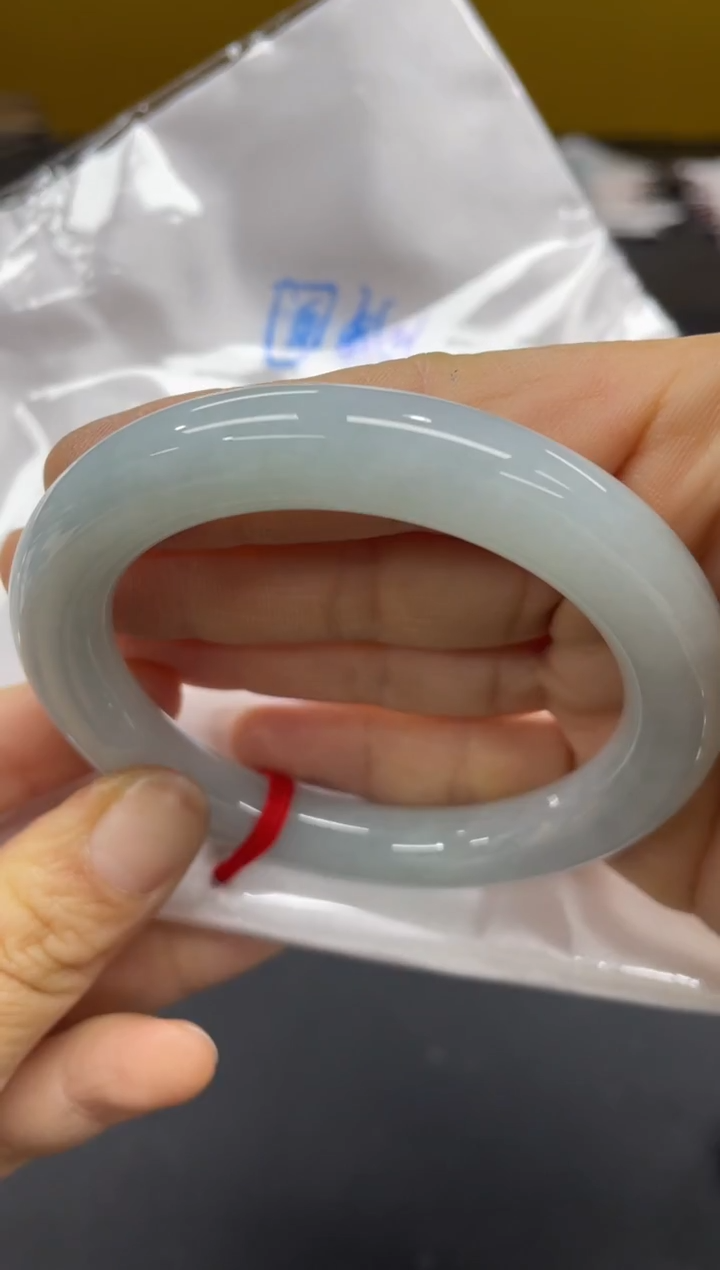 未镶嵌手镯翡翠一***暗翡翠手镯