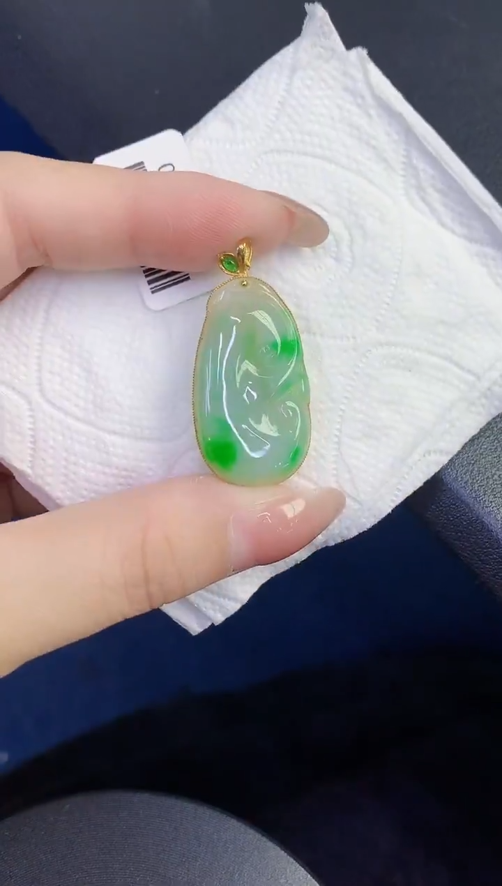 颈饰18K金镶嵌翡翠缅甸天然翡翠A货