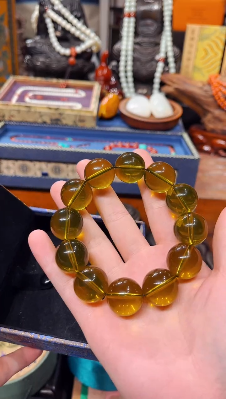 【闪购商品】琥珀裸石未镶嵌苏苏宠粉专属定制1677