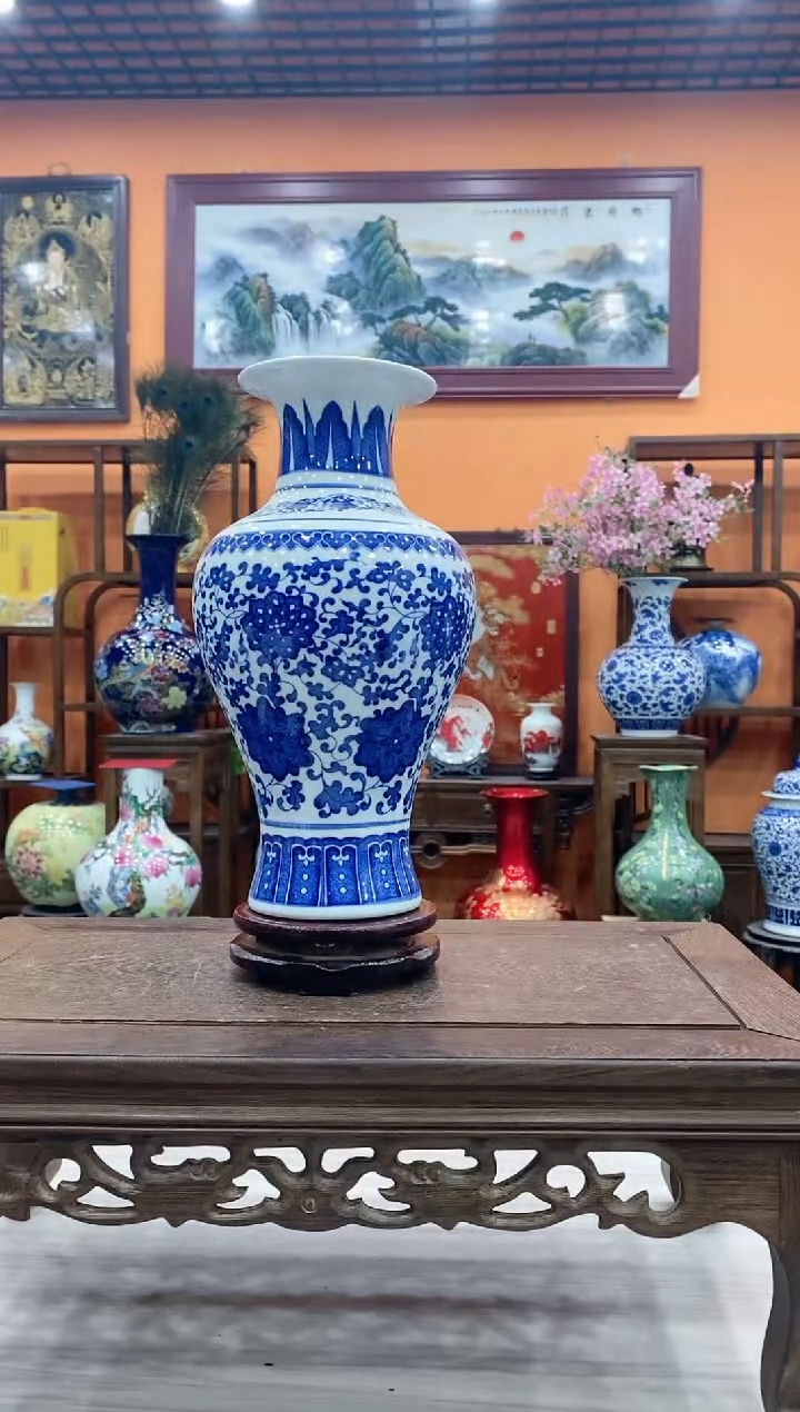 【闪购商品】瓶高29青花缠枝莲鱼尾瓶+底座