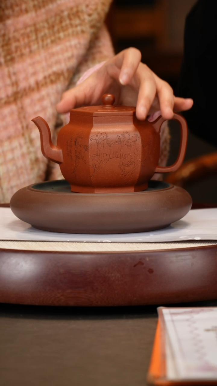 【闪购商品】紫砂茶壶【顾顺娣】沉香泥六方宫灯
