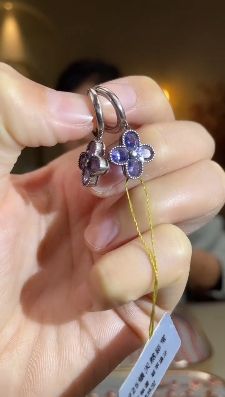 银S925镶嵌耳饰坦桑石耳饰