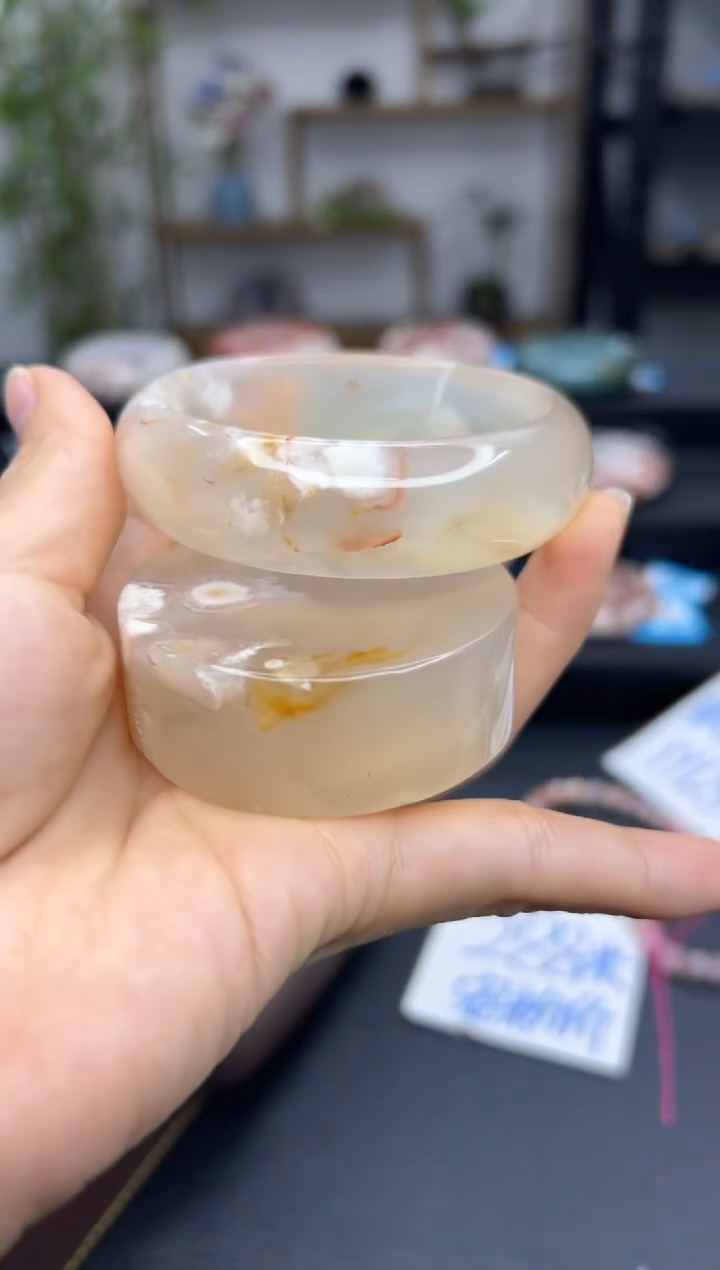 【闪购商品】石英质玉手镯未镶嵌A110(58圈赠送镯心)