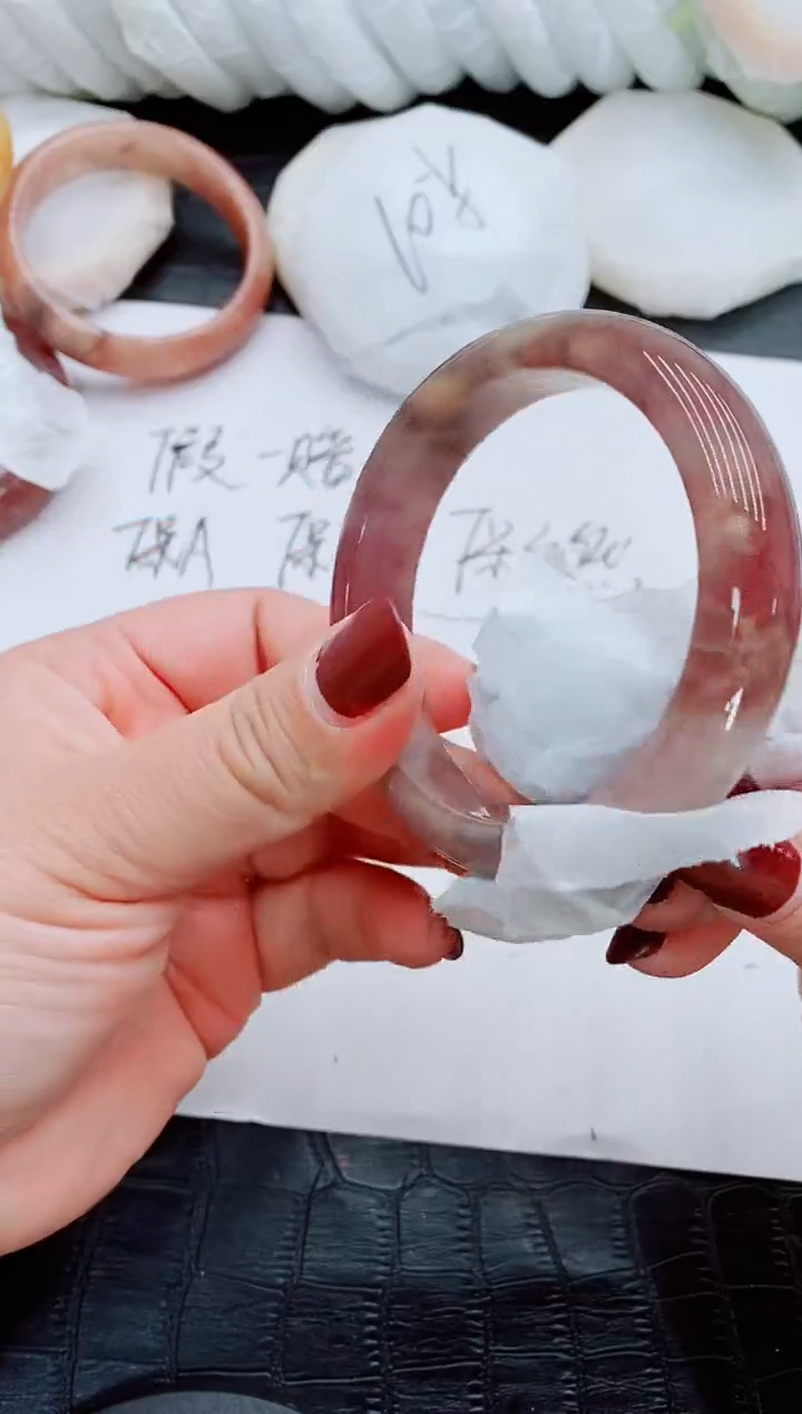 【闪购商品】石英质玉手镯未镶嵌Q142-55-56