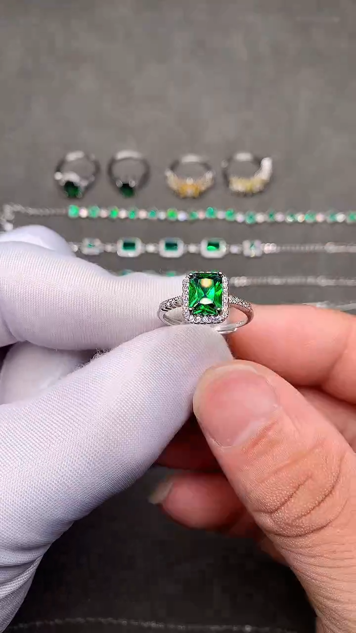 【闪购商品】透辉石戒指银S925镶嵌.....