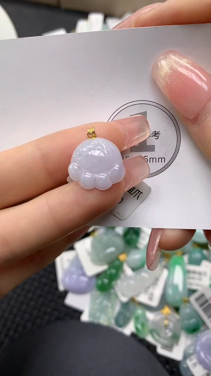 颈饰18K金镶嵌翡翠 11111111111