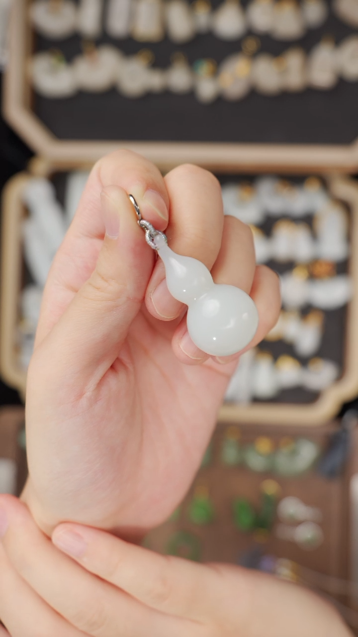 和田玉银S925镶嵌吊坠(不含链)?****?吊坠