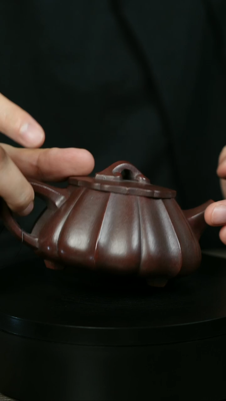 茶壶紫砂坐***时H1391紫泥筋纹石瓢