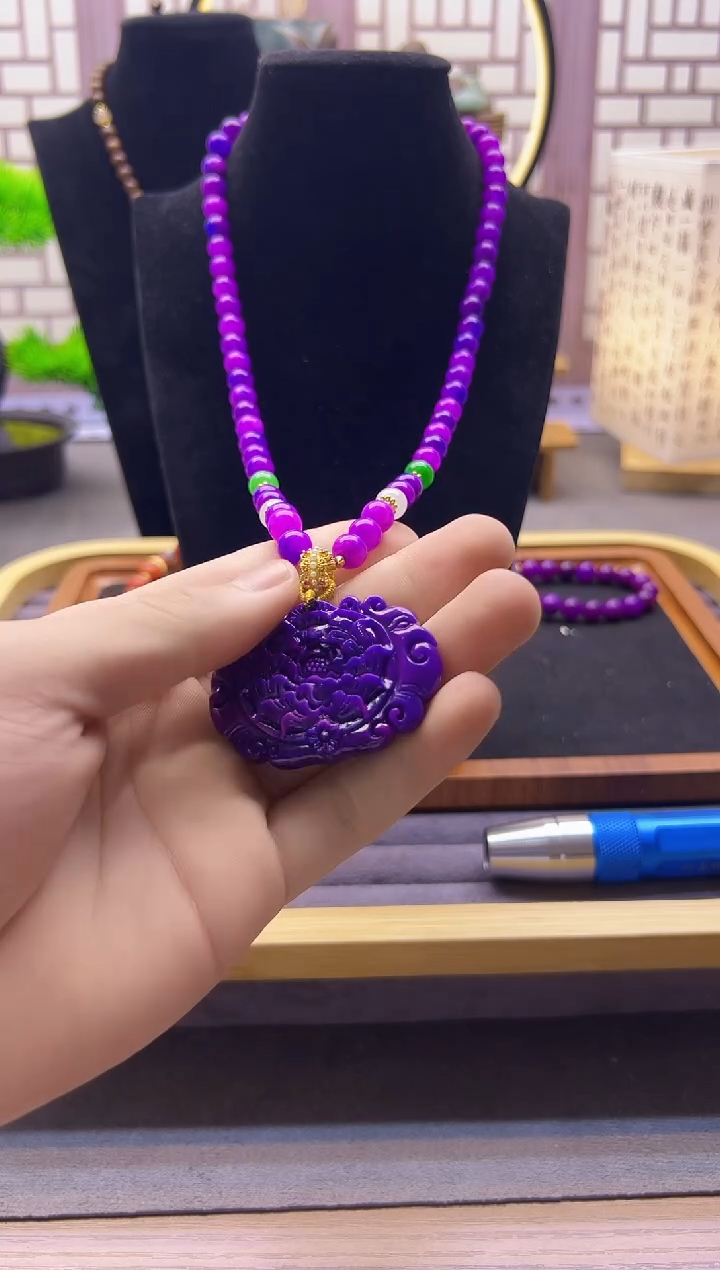 【闪购商品】苏纪石（舒俱来）颈饰14K金镶嵌X825        