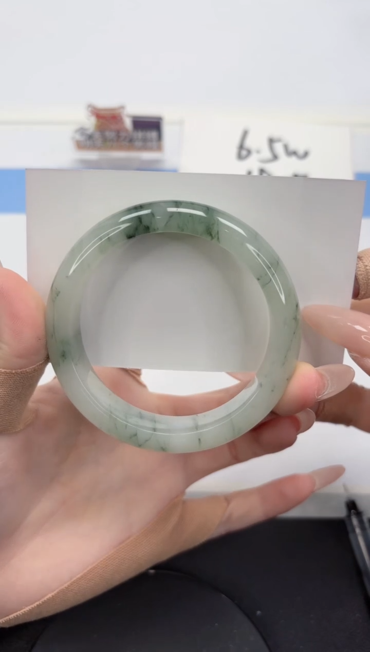 【闪购商品】石英质玉手镯未镶嵌A437-58.6