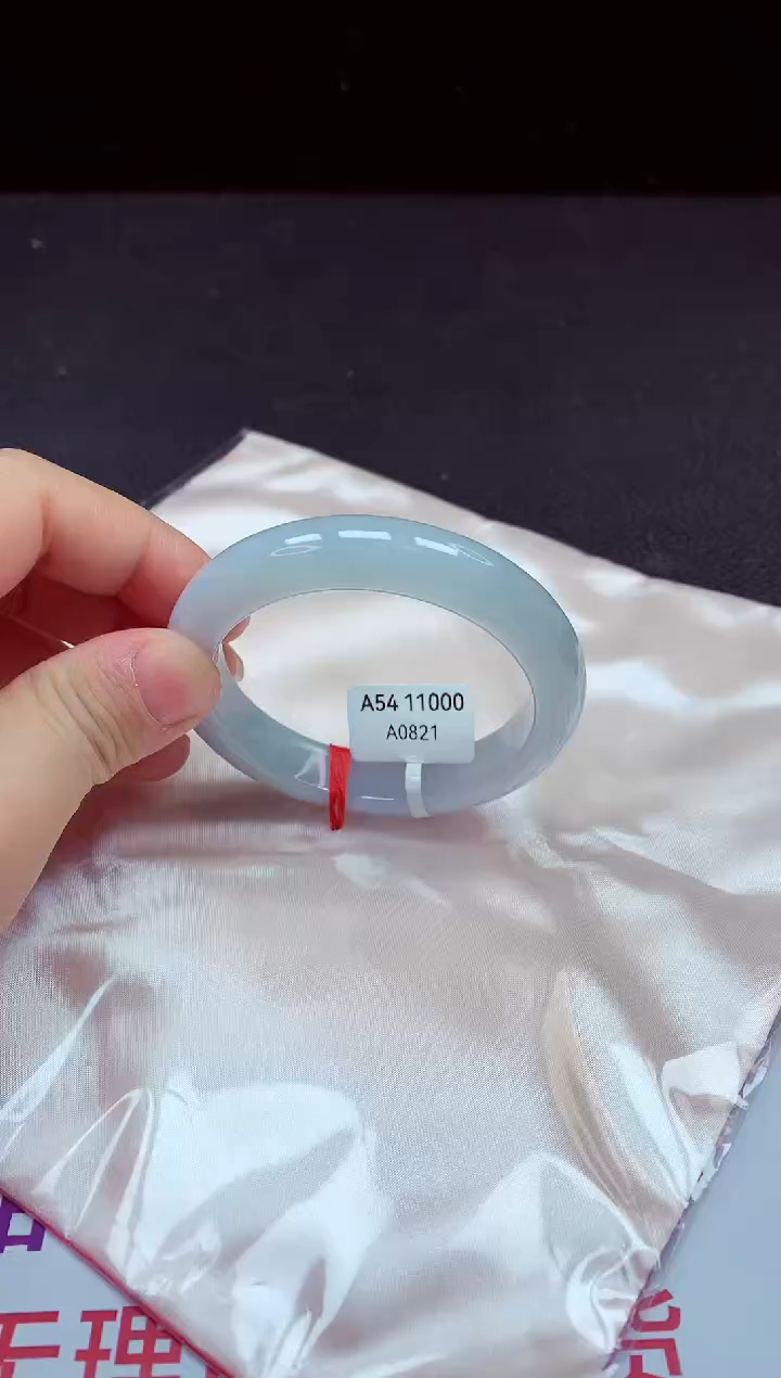 【闪购商品】翡翠手镯未镶嵌镯子54.9