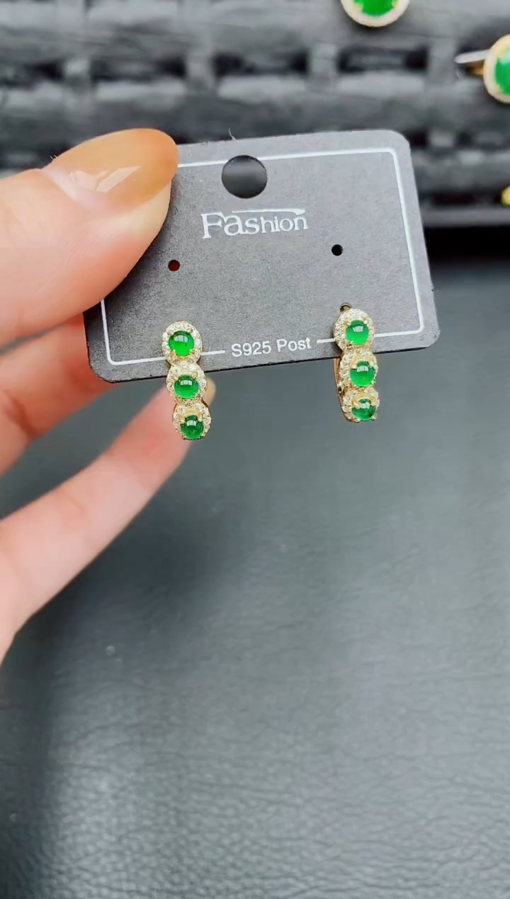 【闪购商品】翡翠耳饰银S925镶嵌天然A货翡翠343