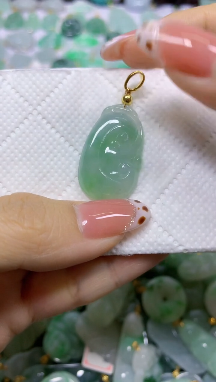 颈饰未镶嵌翡翠天然翡翠A货