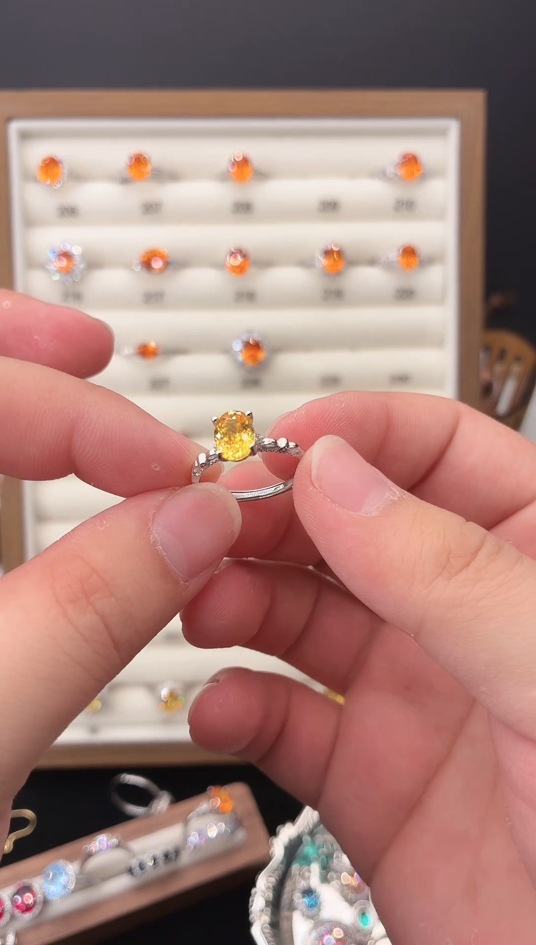 戒指彩色蓝宝石银S925镶嵌1111111