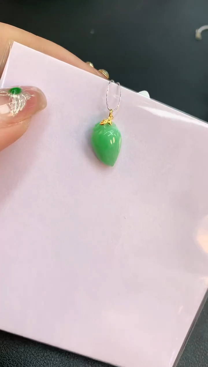 【闪购商品】翡翠颈饰18K金镶嵌赠礼盒证书 珍珍