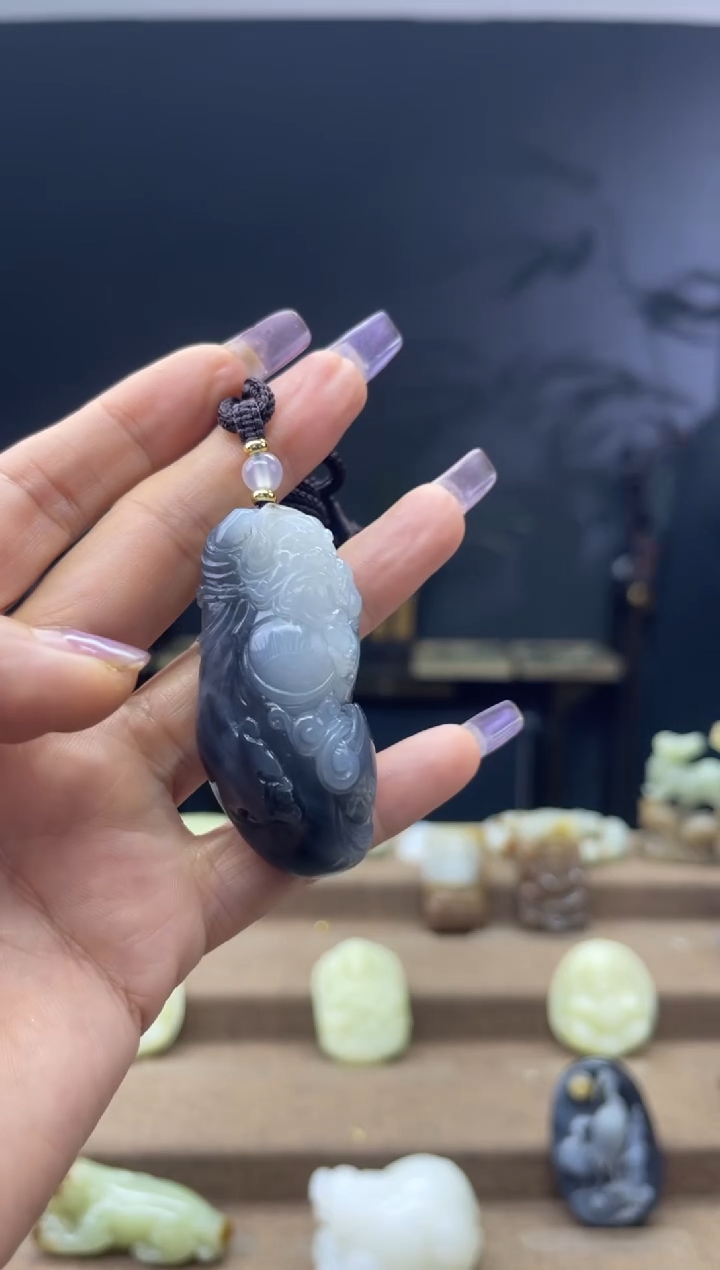 颈饰未镶嵌和田玉1