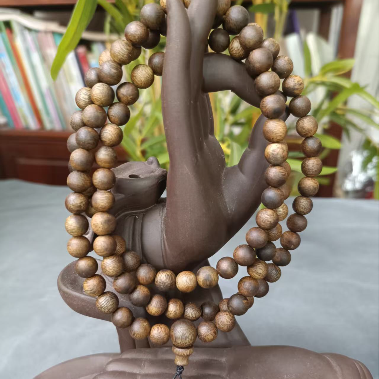 沉香莺歌绿棋楠圆珠多圈手串，8mm,26克 （多样性发一条