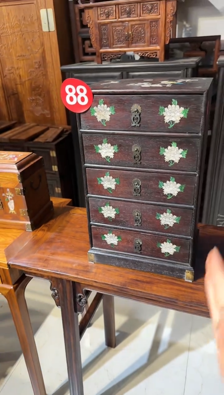 【闪购商品】木木艺邵氏紫檀花鸟五斗柜800.8888