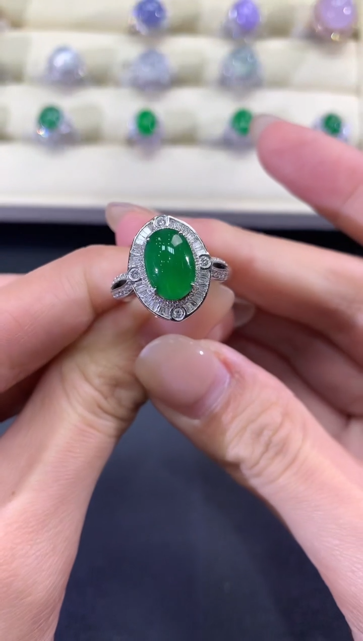 【闪购商品】翡翠戒指18K金镶嵌a162         