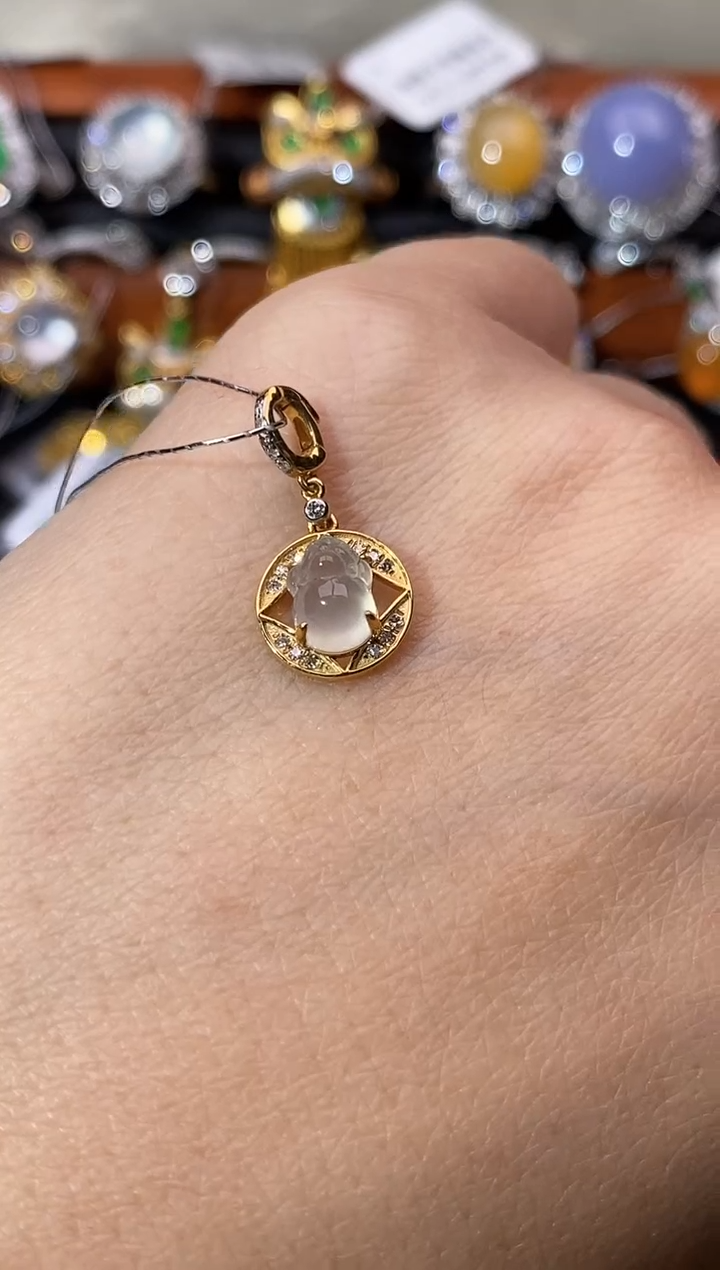 【闪购商品】翡翠吊坠(不含链)18K金镶嵌吊坠