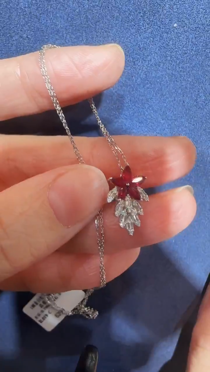 【闪购商品】红宝石套链18K金镶嵌精选Y-树叶套链