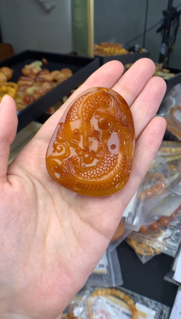 蜜蜡未镶嵌珠宝奇石1