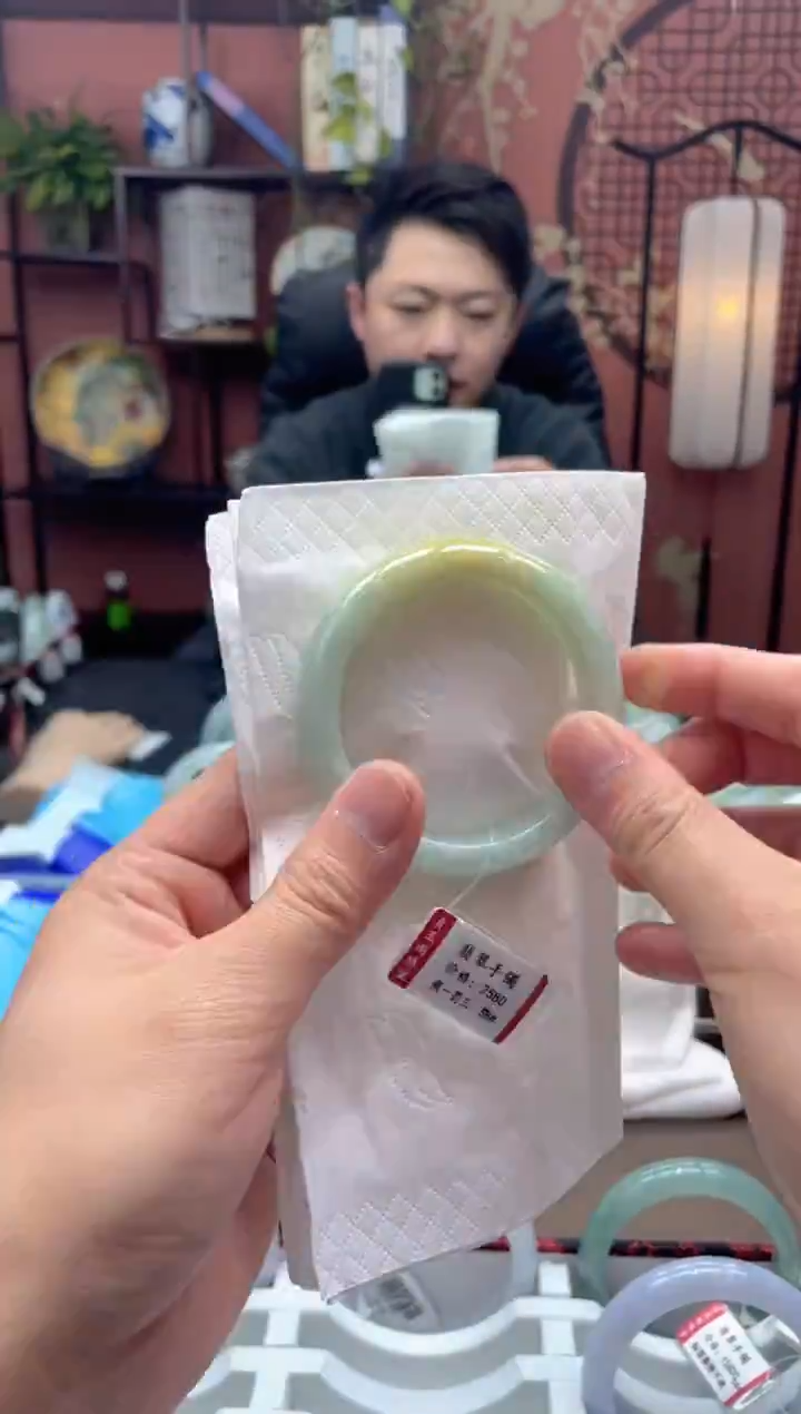 未镶嵌手镯翡翠6670****