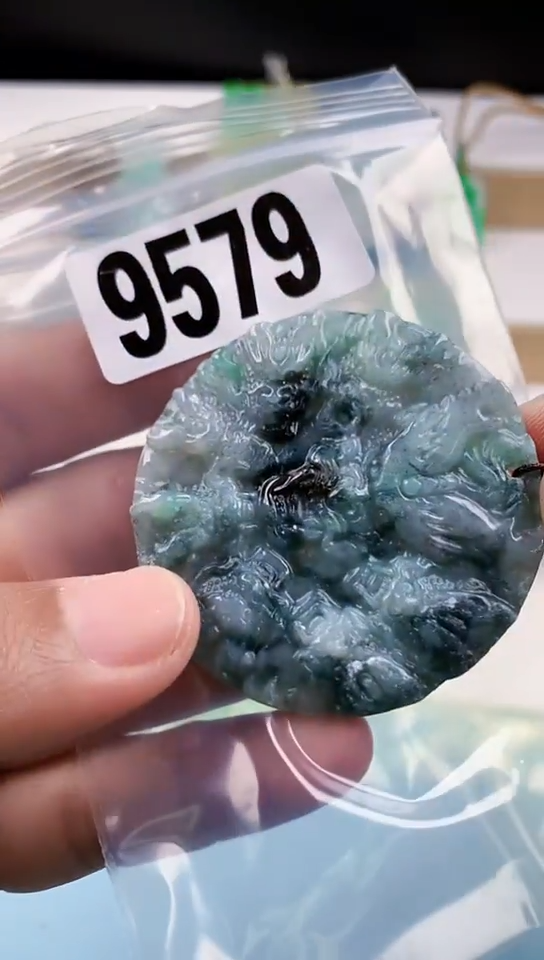 【闪购商品】翡翠挂件未镶嵌天然翡翠吊坠挂件