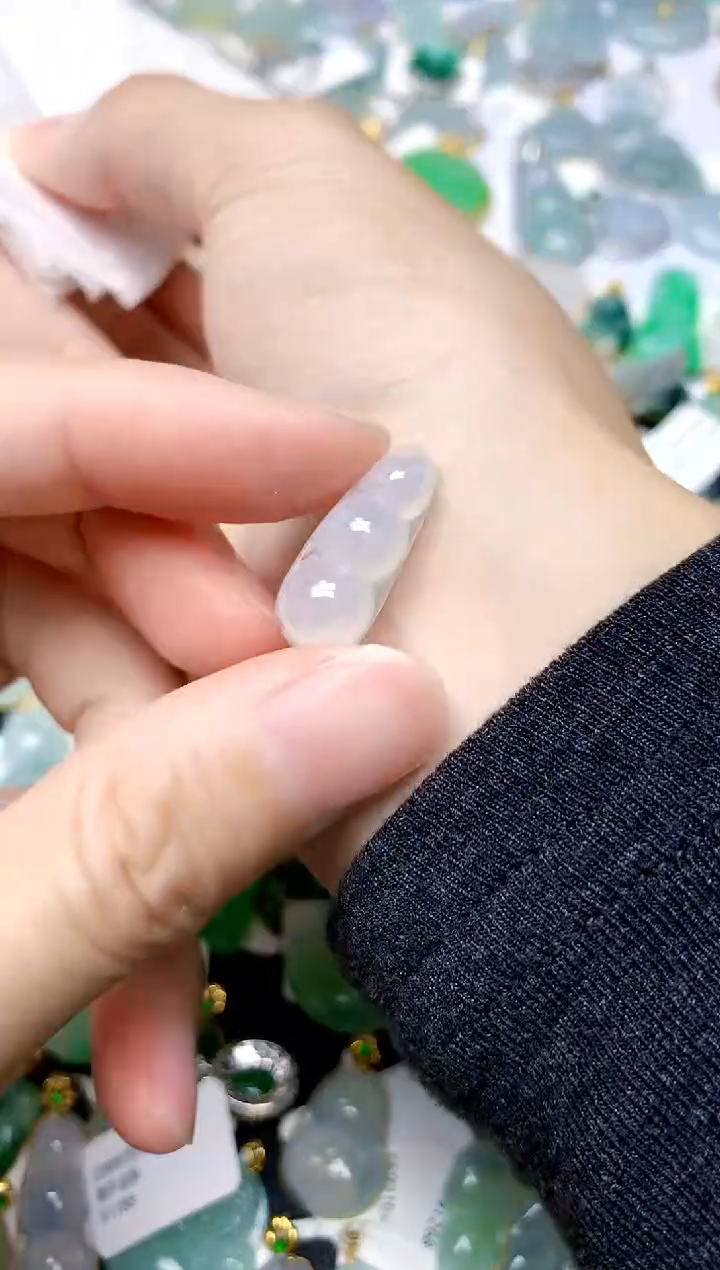 颈饰未镶嵌翡翠天然A货翡翠
