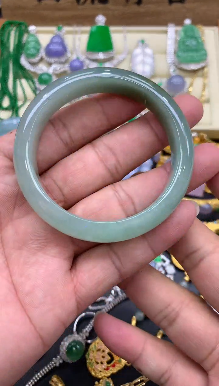 翡翠手镯未镶嵌525-中国好珍宝